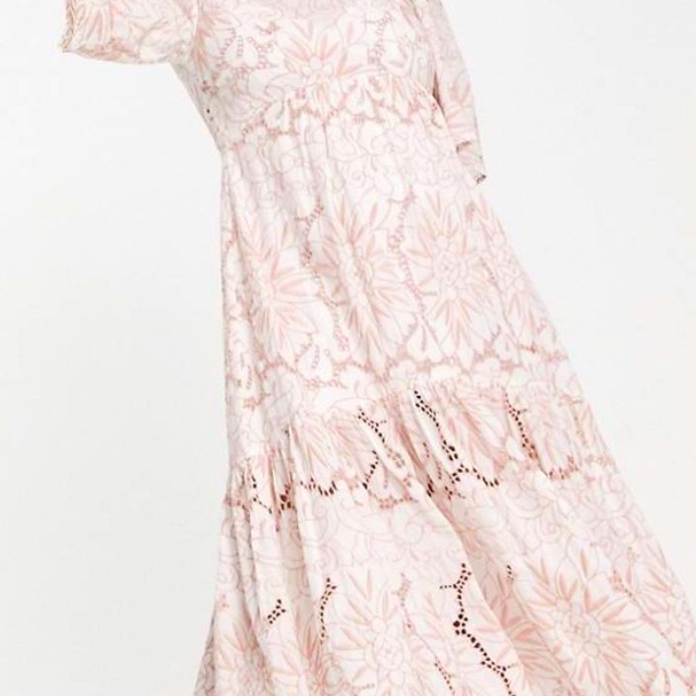 ASOS Design  Cream Floral Broderie Anglaise Just gorgeous Dress NWOT, Size 12 - Picture 3 of 11